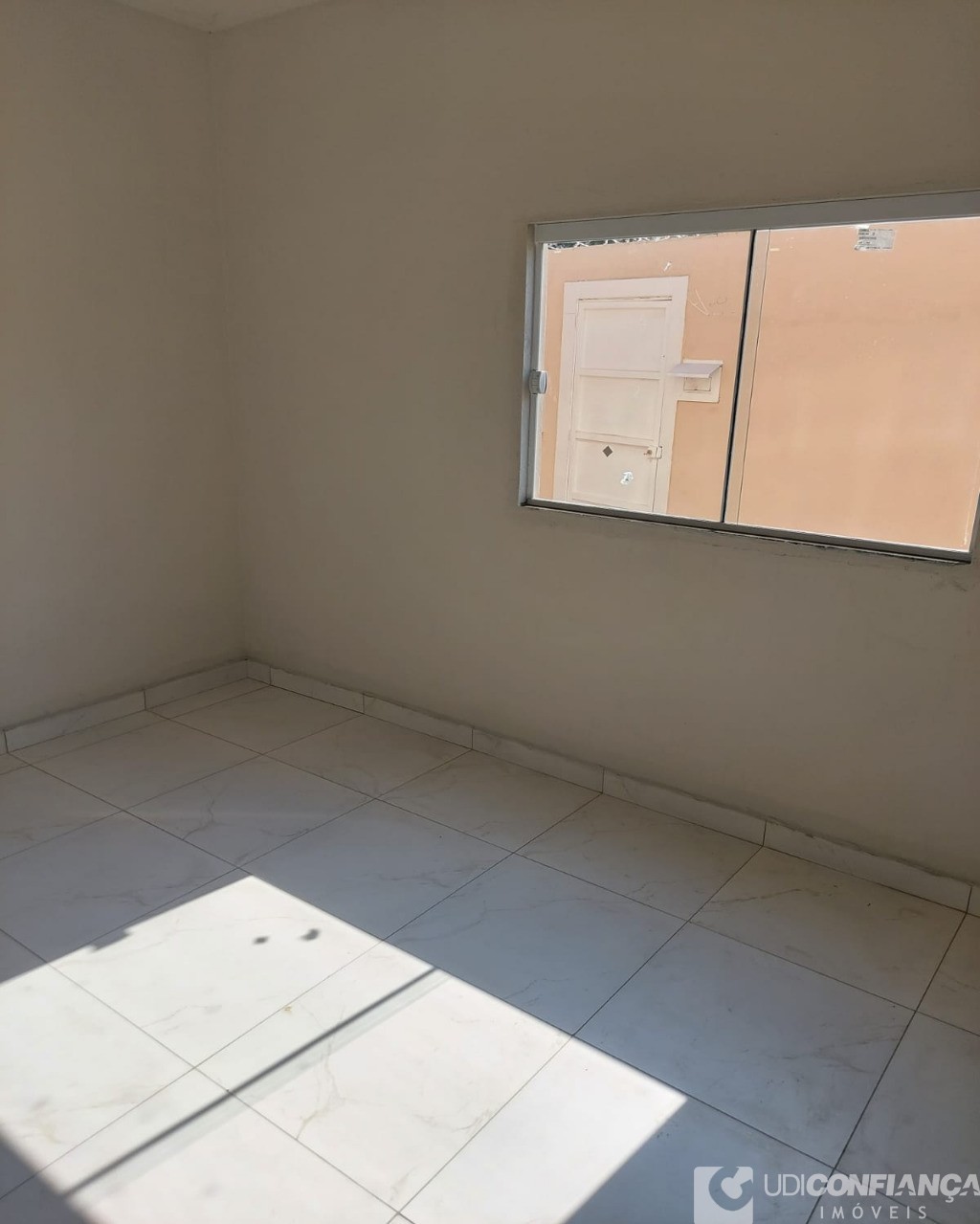 Casa à venda com 3 quartos, 140m² - Foto 4