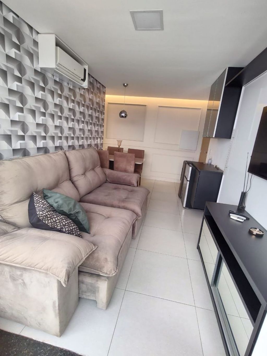 Apartamento à venda com 2 quartos, 67m² - Foto 4