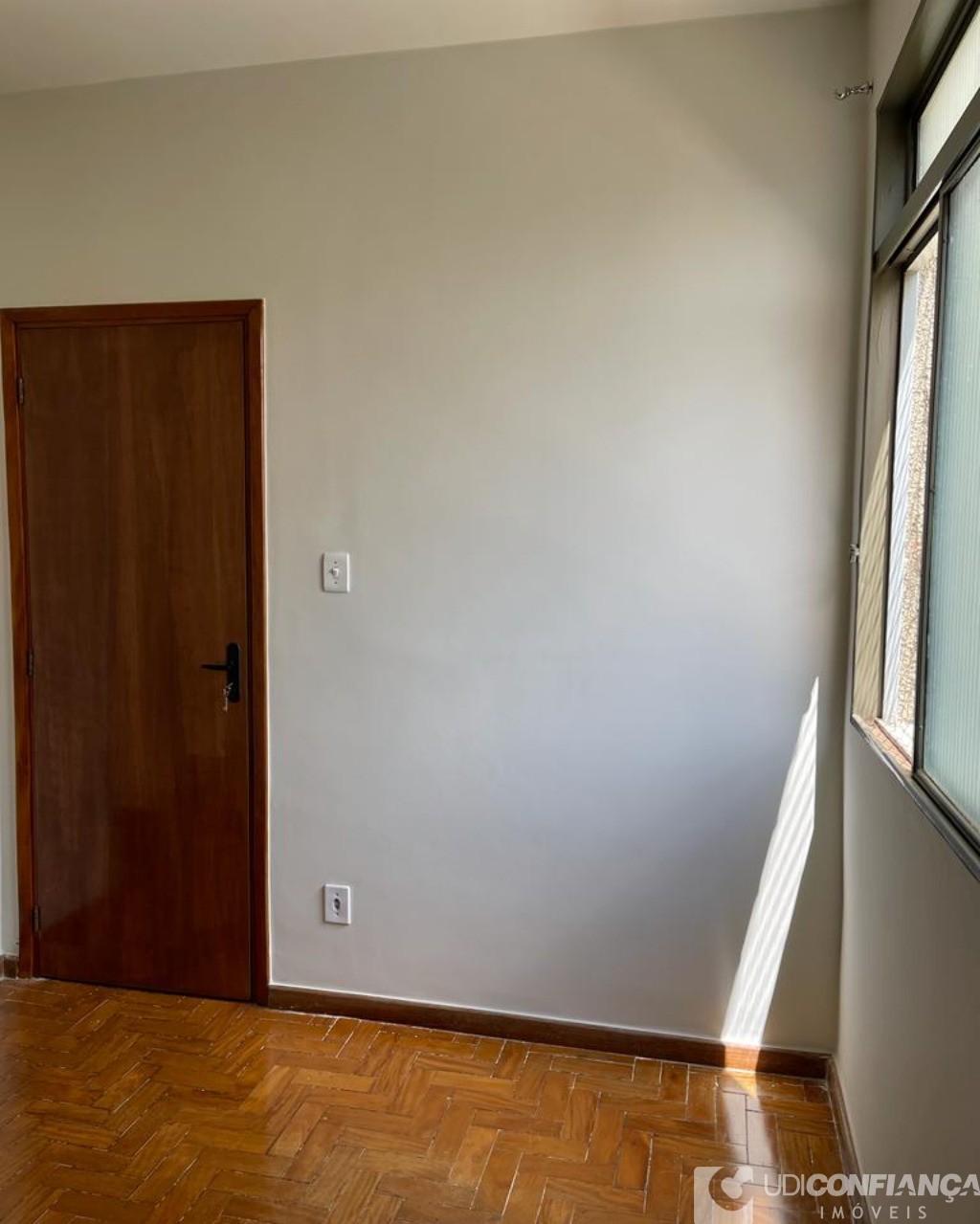 Apartamento à venda com 2 quartos, 80m² - Foto 1