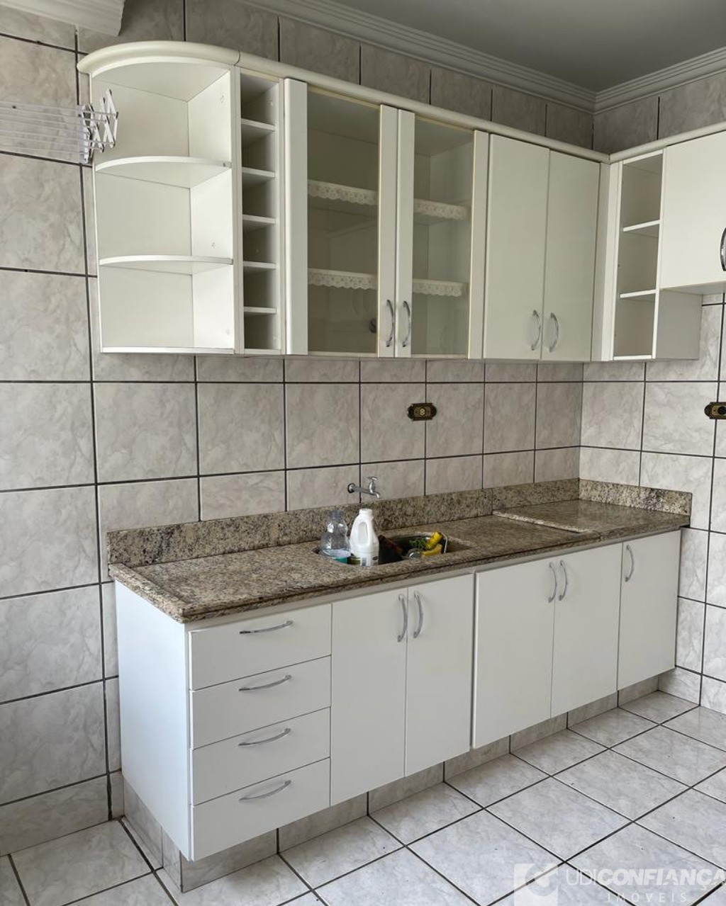 Apartamento à venda com 2 quartos, 80m² - Foto 9