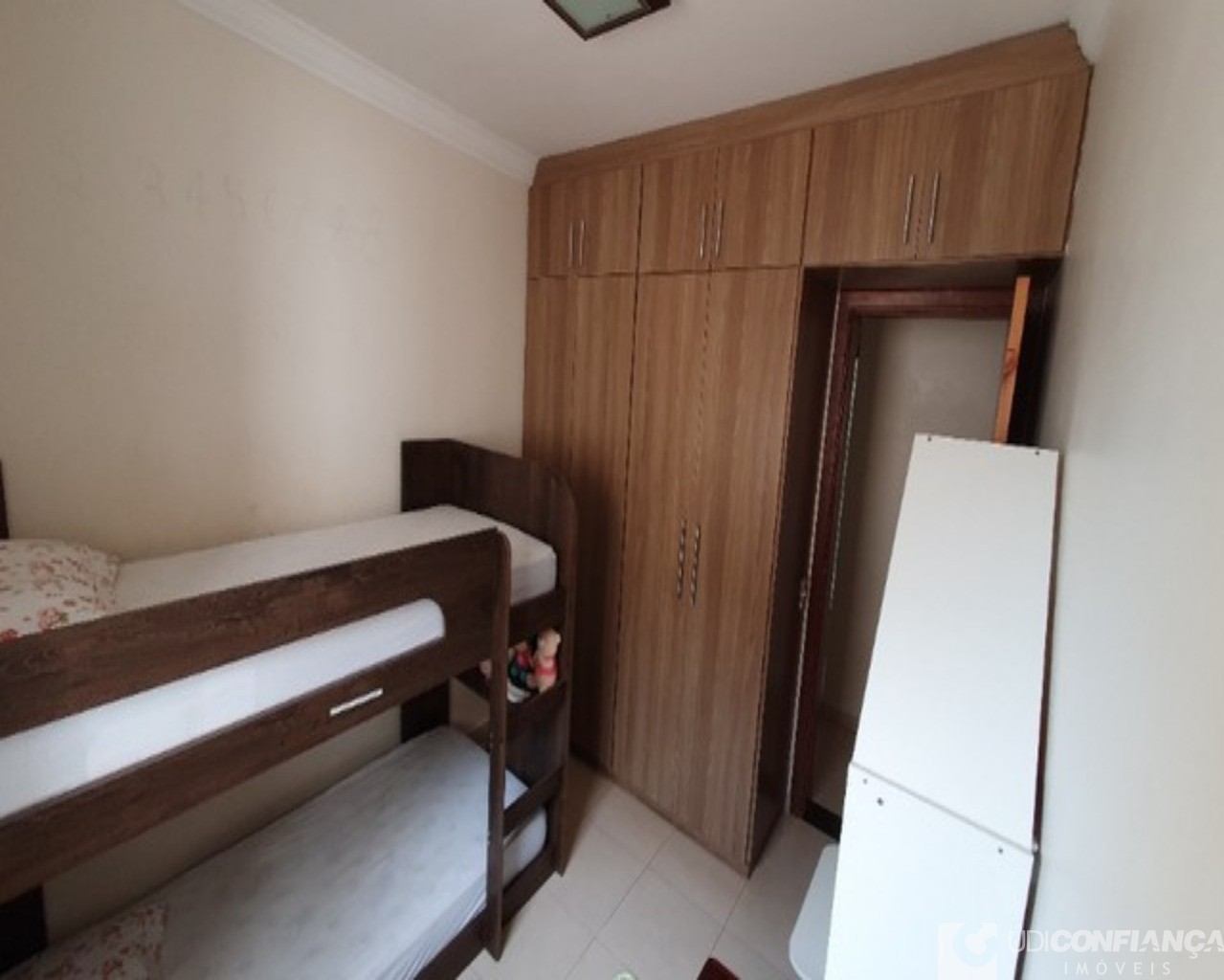 Apartamento à venda com 3 quartos, 93m² - Foto 6