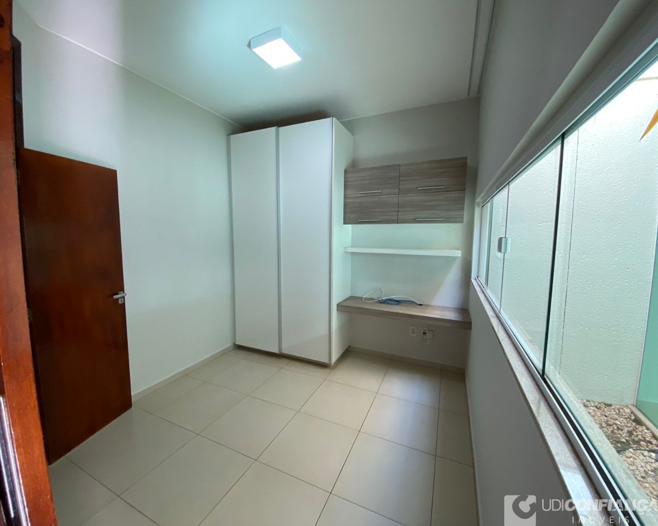 Casa à venda com 4 quartos, 298m² - Foto 12