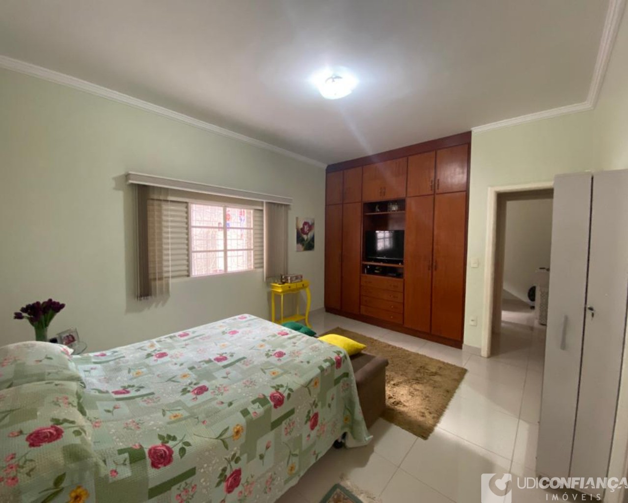 Casa à venda com 3 quartos, 217m² - Foto 17