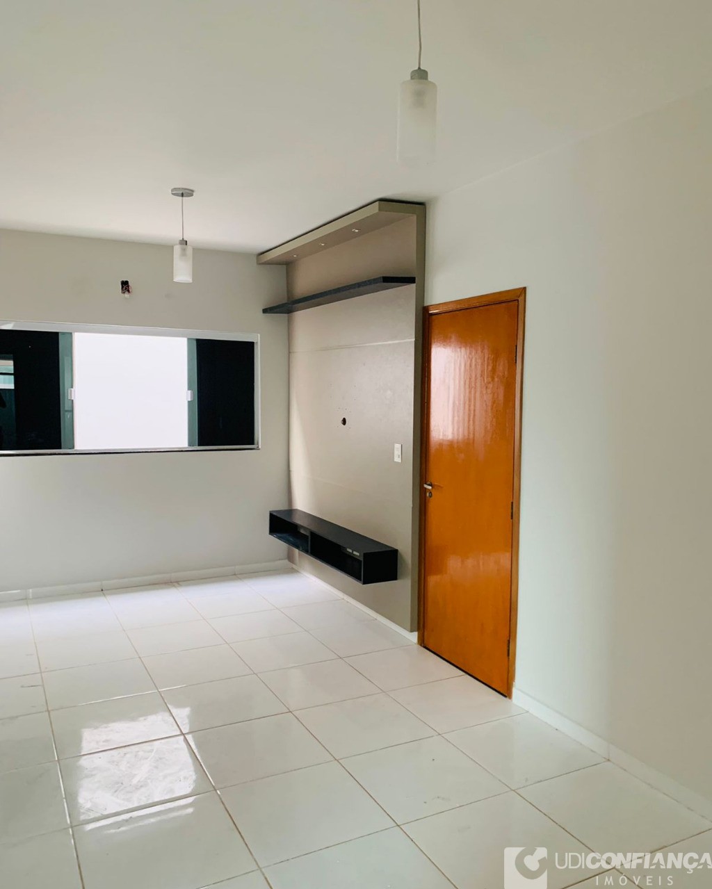 Apartamento à venda com 2 quartos, 62m² - Foto 2