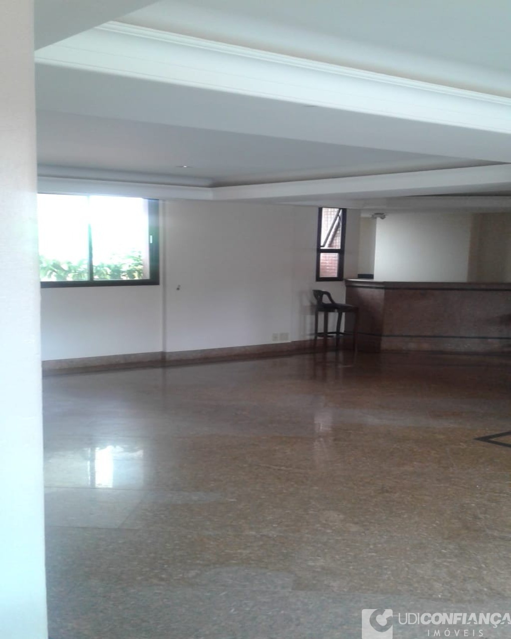 Apartamento à venda com 3 quartos, 221m² - Foto 28