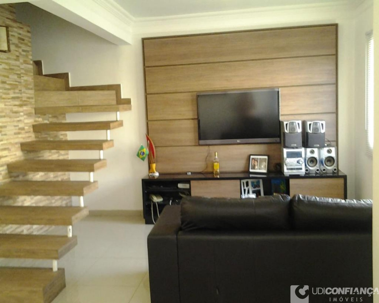 Casa à venda com 3 quartos, 110m² - Foto 5