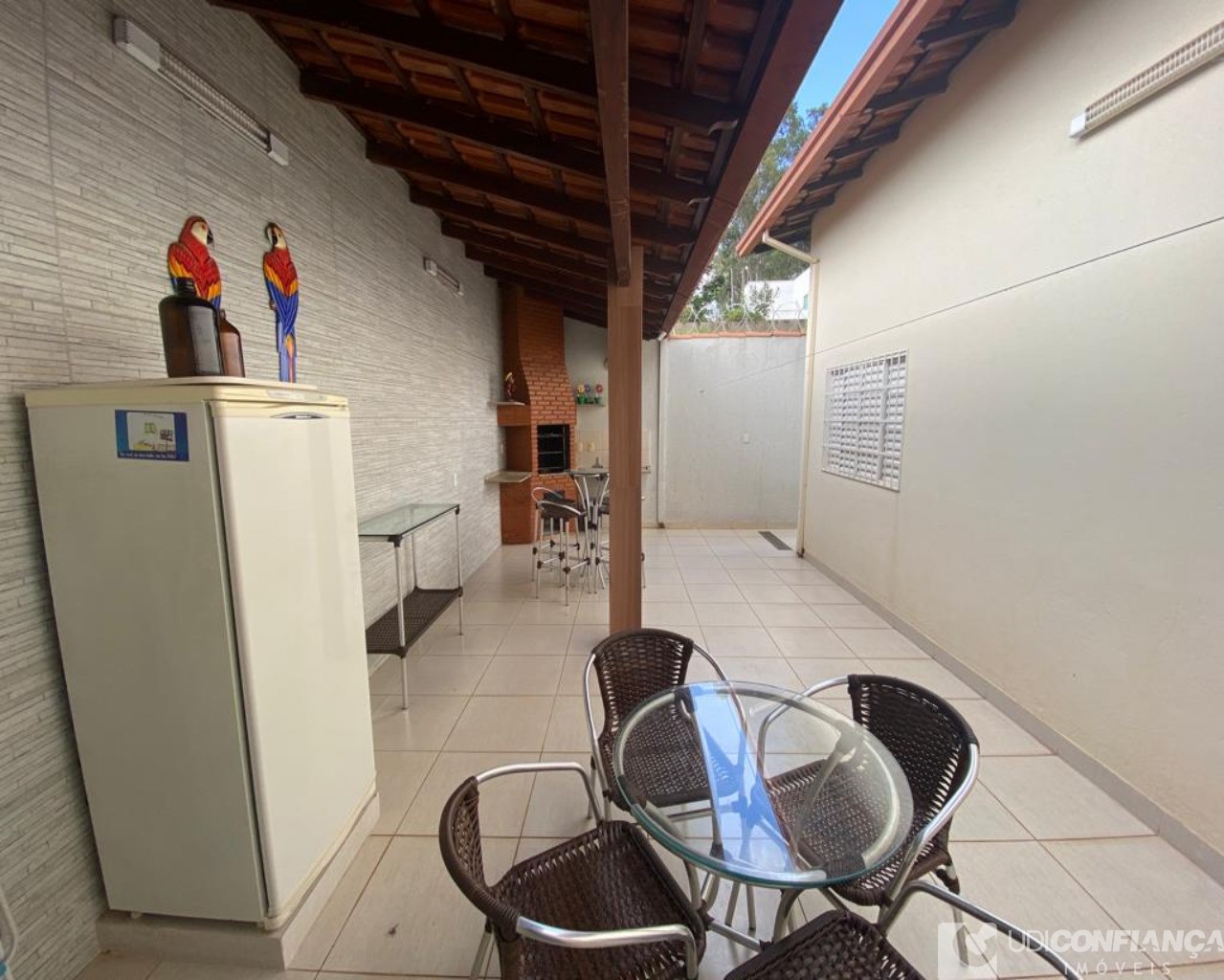 Casa à venda com 3 quartos, 217m² - Foto 25