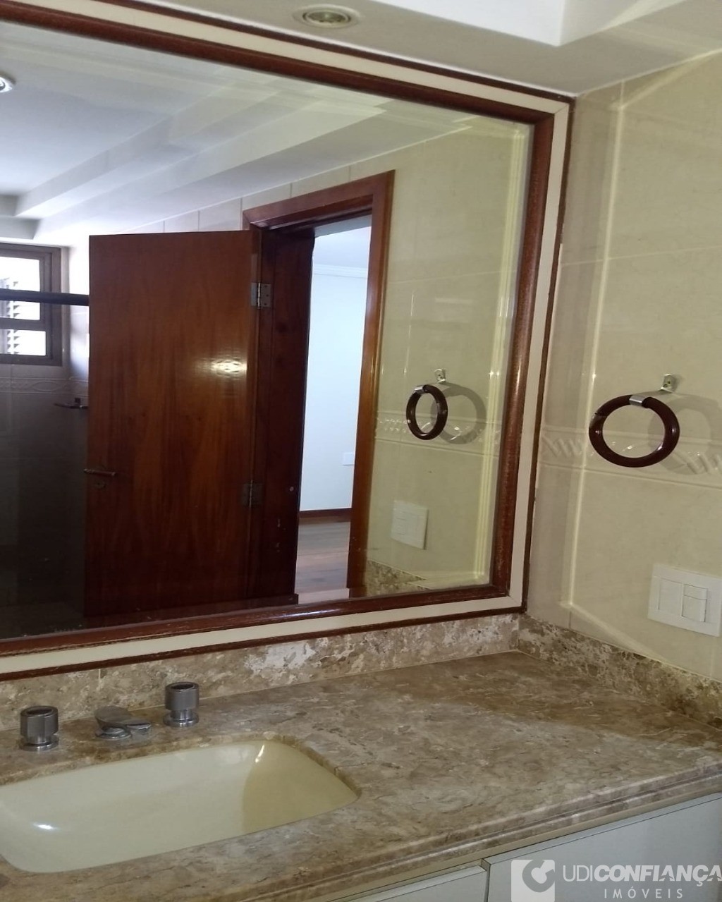 Apartamento à venda com 4 quartos, 205m² - Foto 35