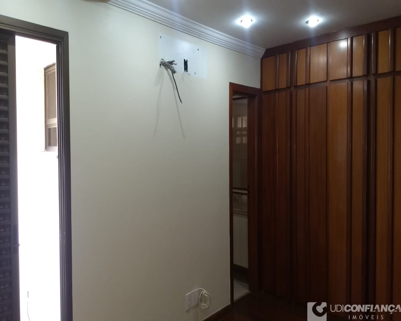 Apartamento à venda com 4 quartos, 205m² - Foto 31