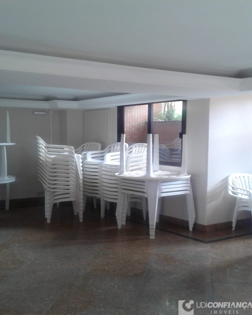 Apartamento à venda com 3 quartos, 221m² - Foto 35