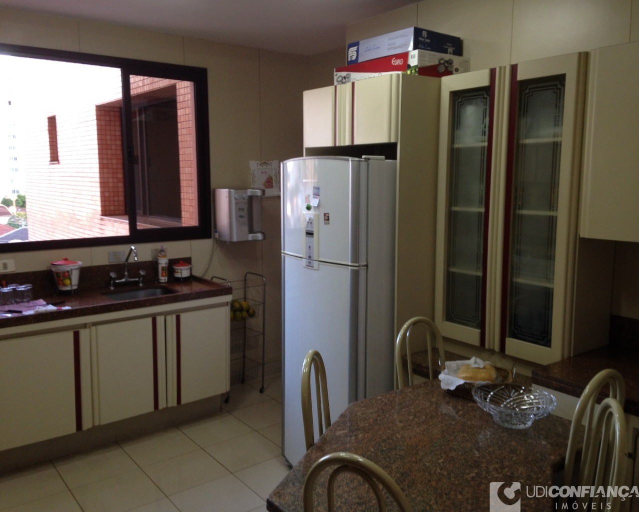 Apartamento à venda com 3 quartos, 221m² - Foto 17