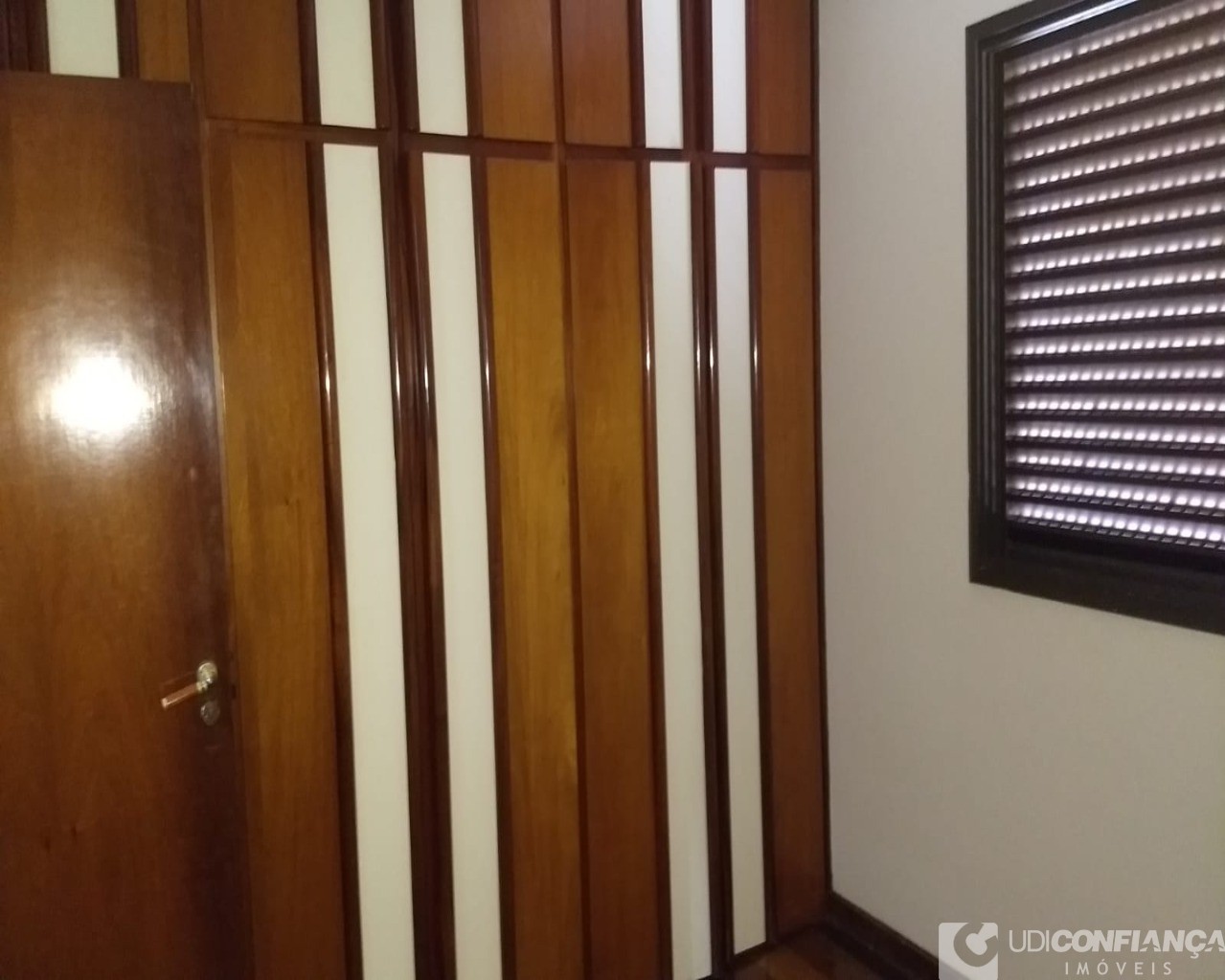 Apartamento à venda com 4 quartos, 205m² - Foto 40