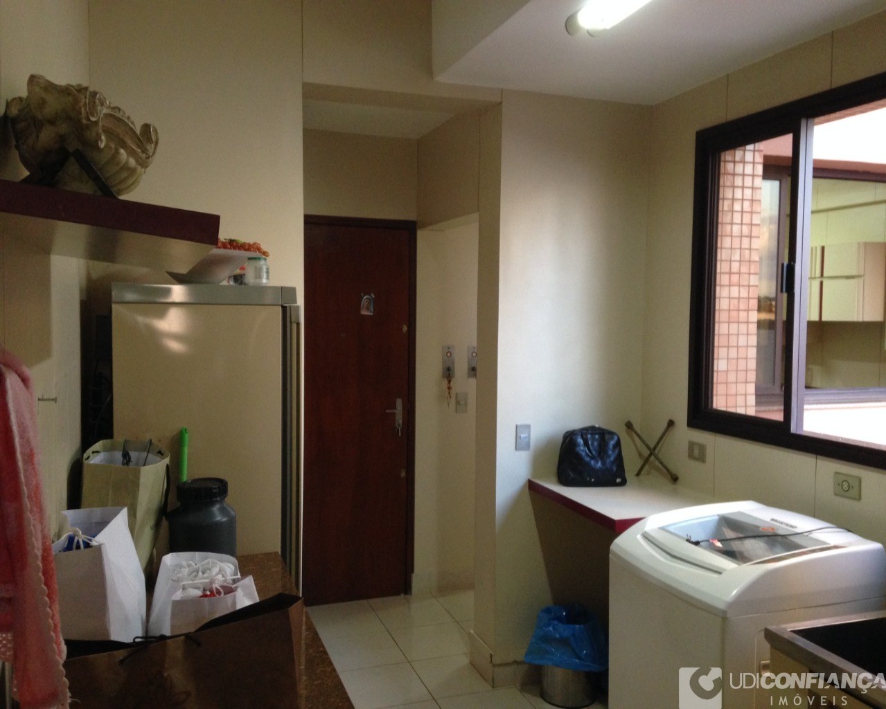 Apartamento à venda com 3 quartos, 221m² - Foto 13