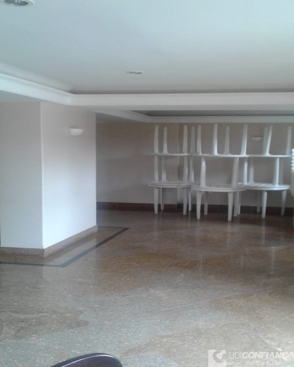 Apartamento à venda com 3 quartos, 221m² - Foto 29