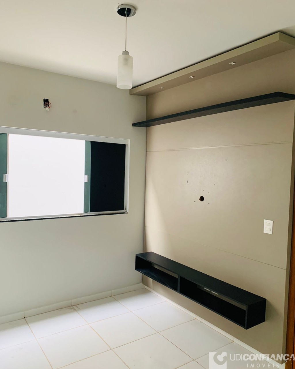 Apartamento à venda com 2 quartos, 62m² - Foto 1