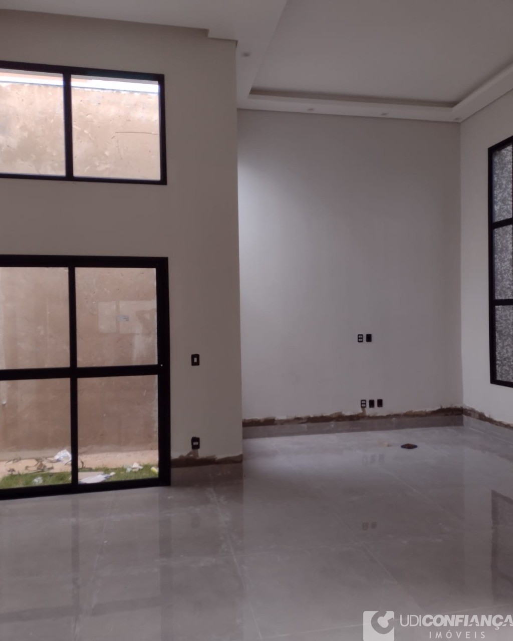 Casa à venda com 3 quartos, 168m² - Foto 6