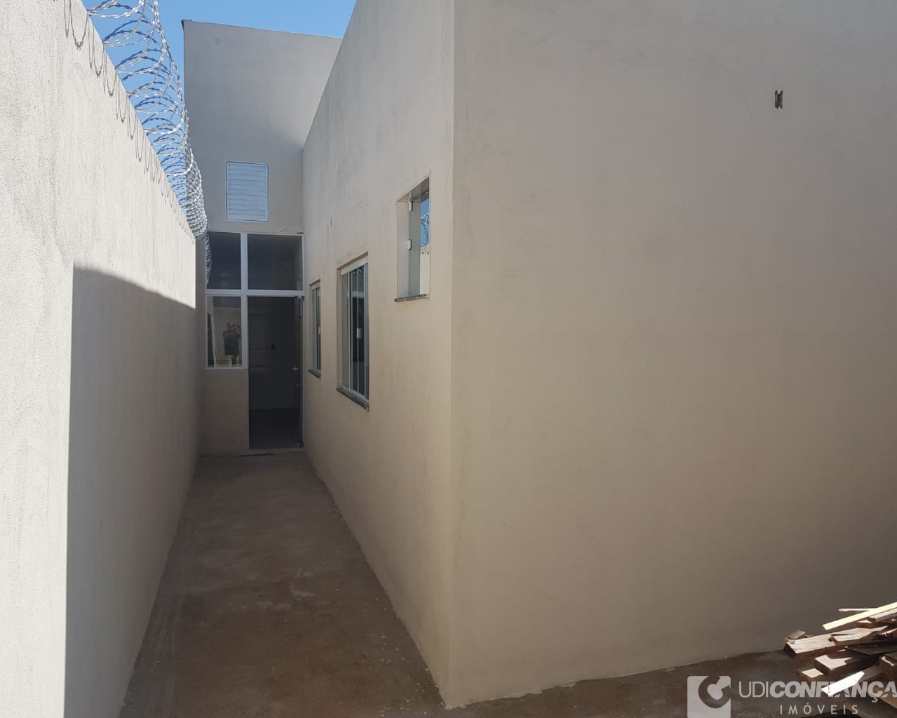 Casa à venda com 2 quartos, 64m² - Foto 5