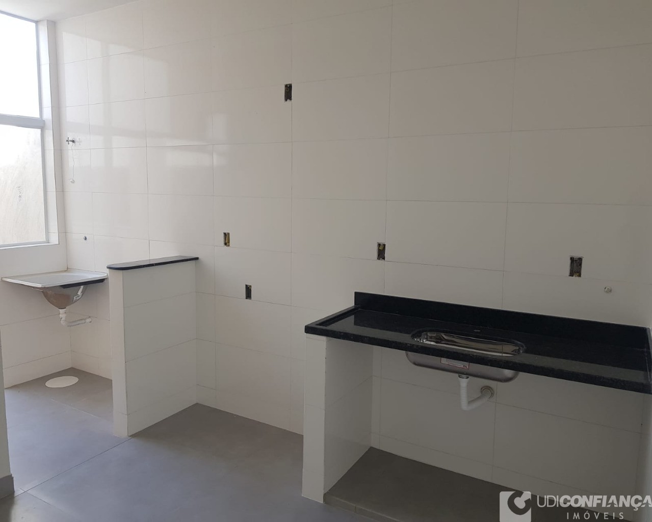 Casa à venda com 2 quartos, 64m² - Foto 13