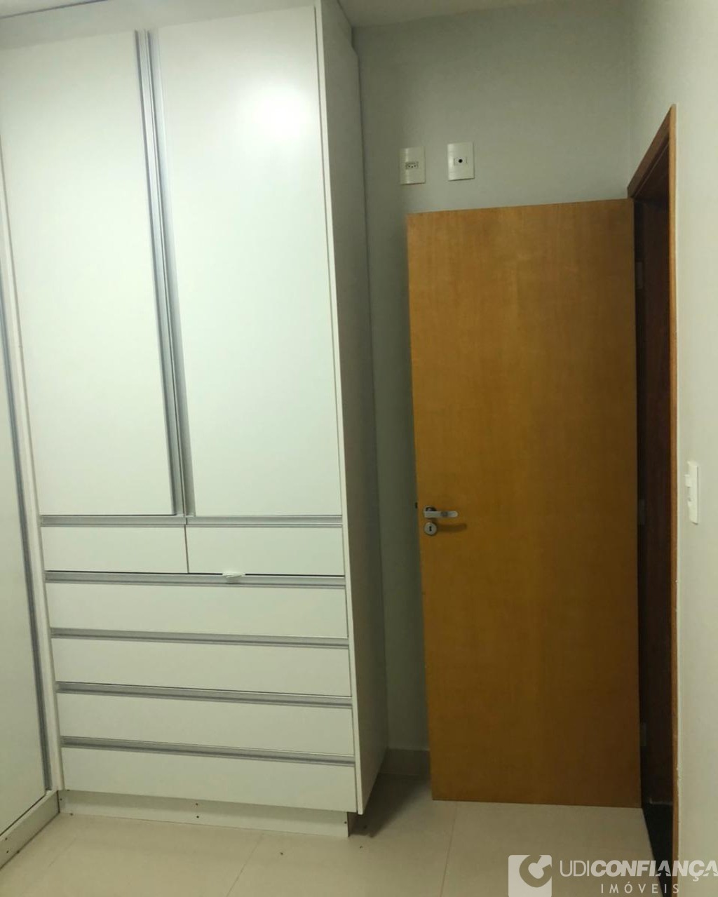 Apartamento à venda com 2 quartos, 55m² - Foto 9