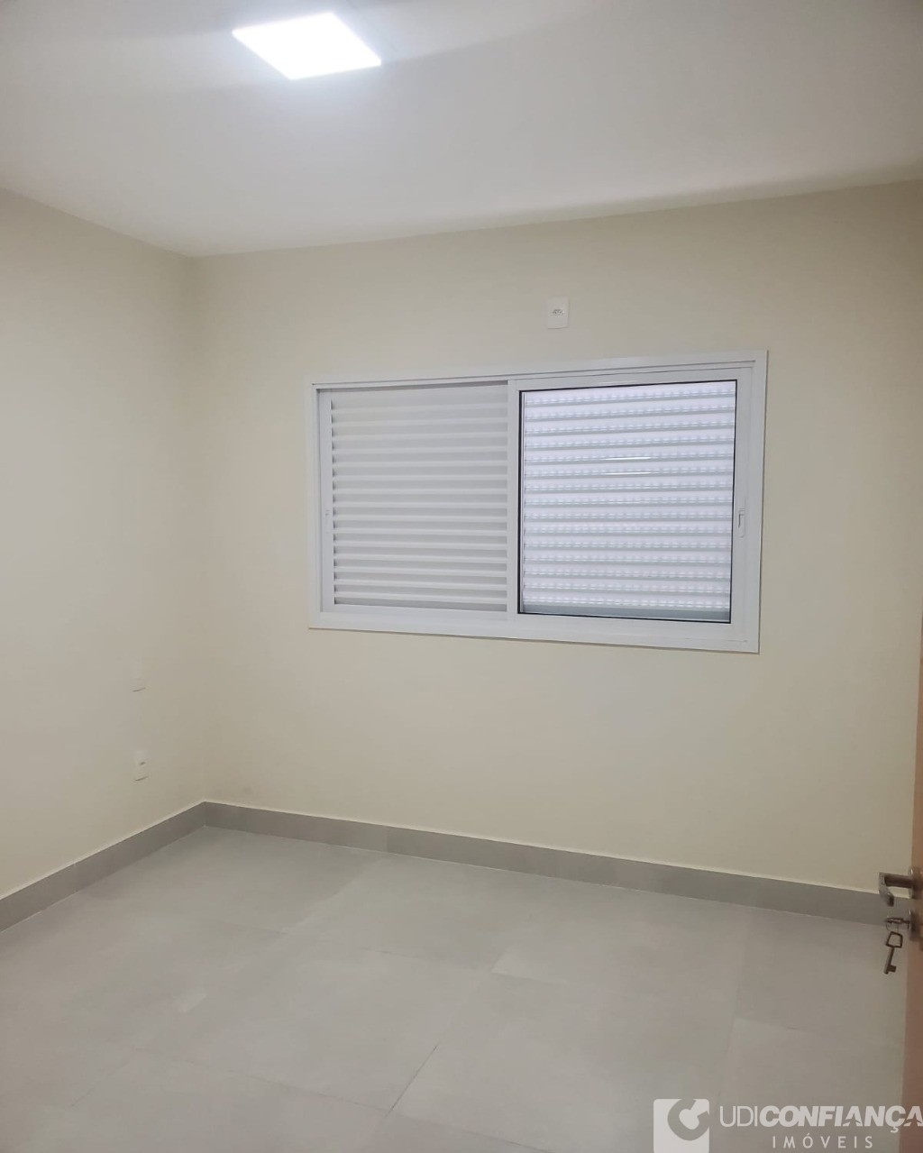 Casa à venda com 3 quartos, 150m² - Foto 12