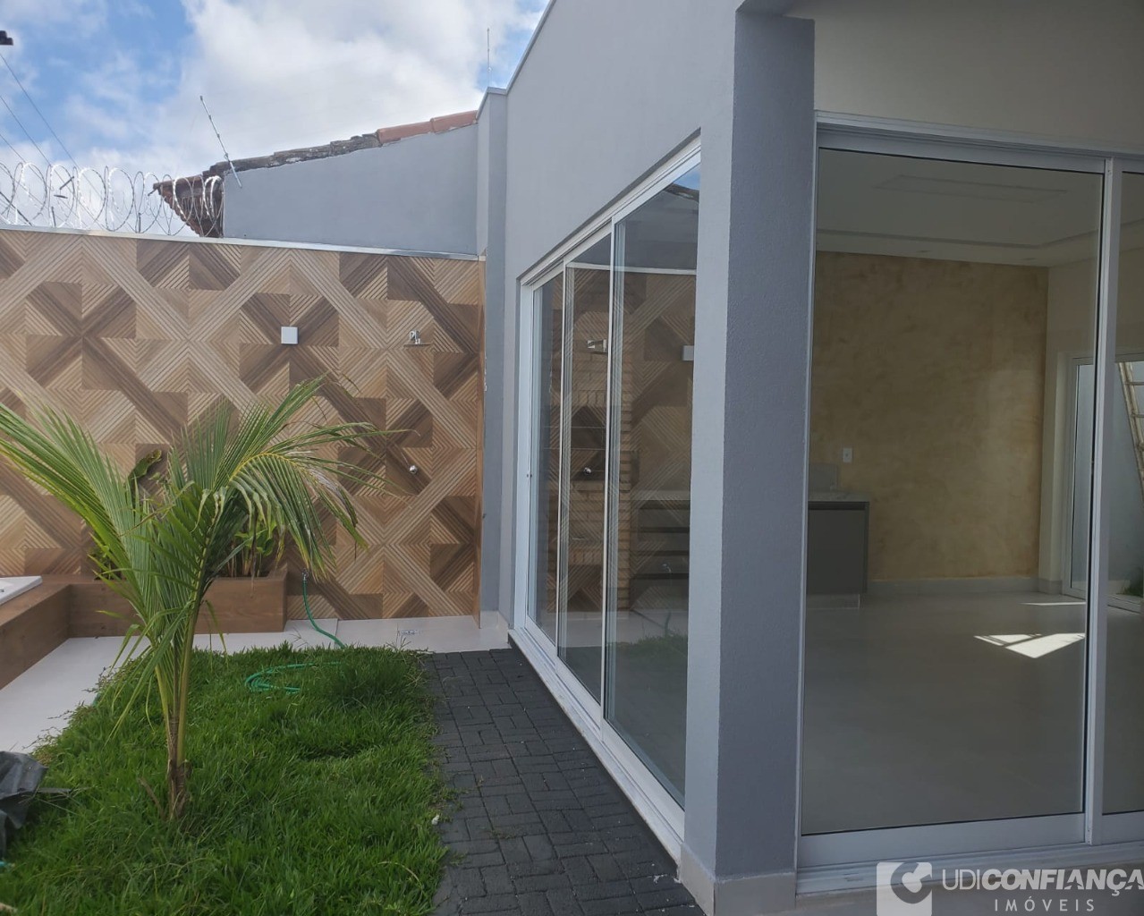 Casa à venda com 3 quartos, 150m² - Foto 9