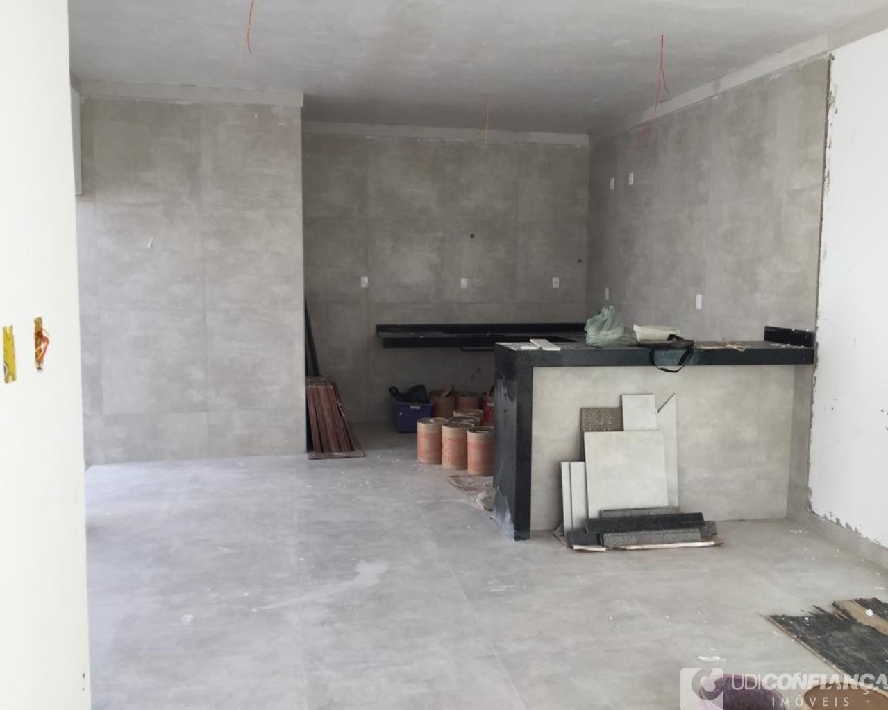 Casa à venda com 3 quartos, 200m² - Foto 4