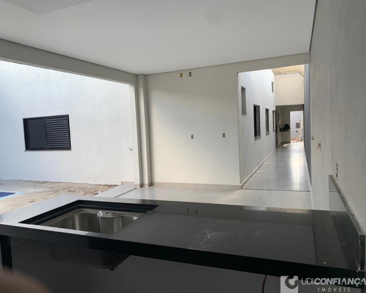 Casa à venda com 4 quartos, 240m² - Foto 10