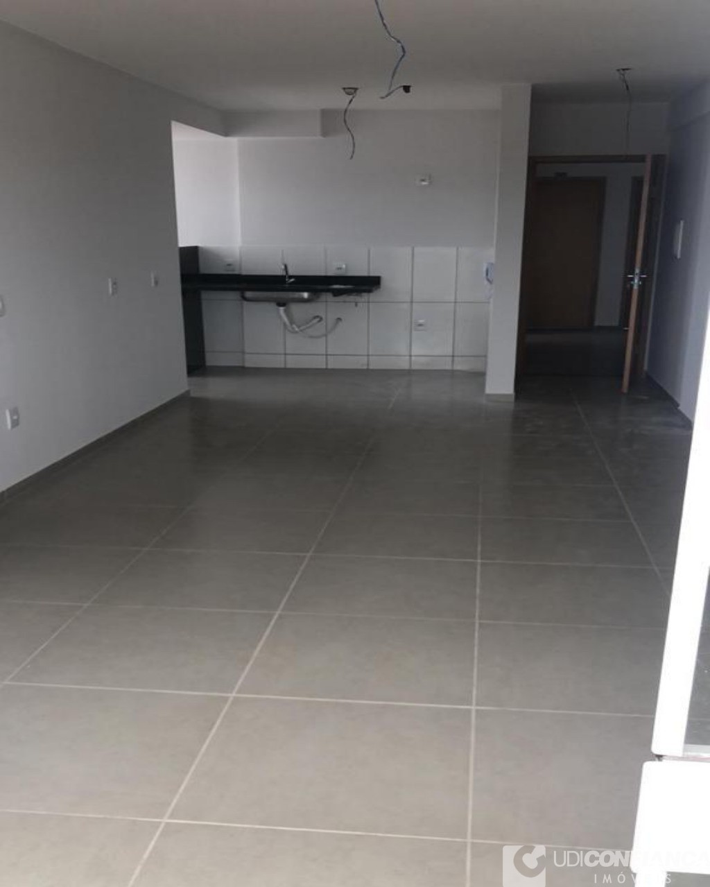 Apartamento à venda com 2 quartos, 60m² - Foto 13