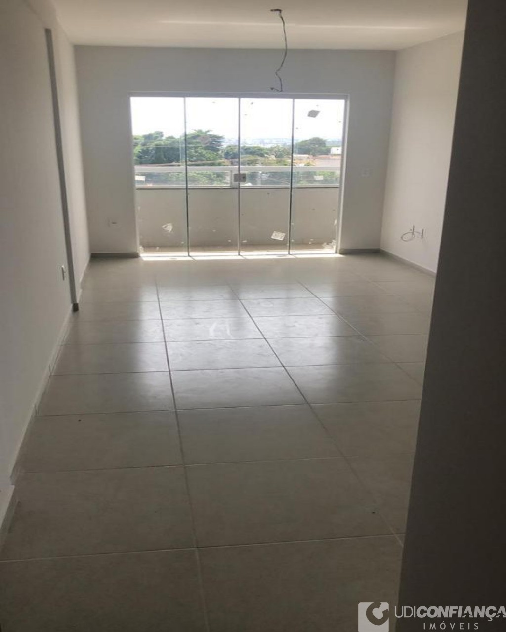 Apartamento à venda com 2 quartos, 60m² - Foto 1