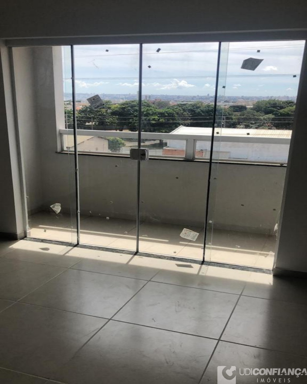 Apartamento à venda com 2 quartos, 60m² - Foto 11