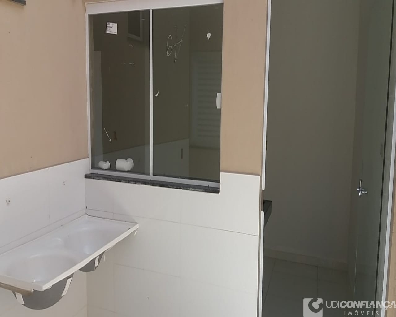 Casa à venda com 2 quartos, 70m² - Foto 22