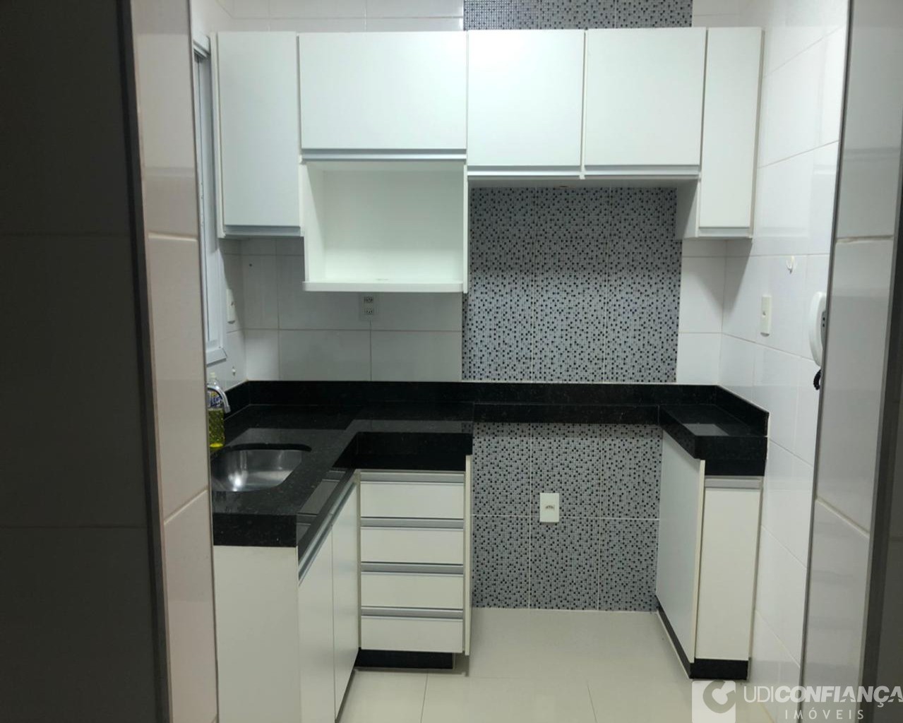 Apartamento à venda com 2 quartos, 55m² - Foto 1