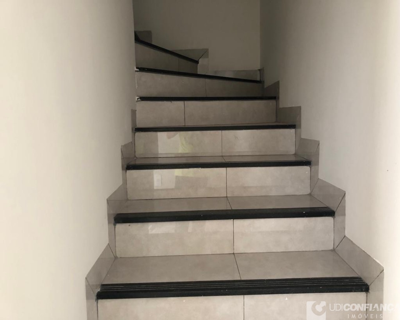 Casa à venda com 2 quartos, 79m² - Foto 10