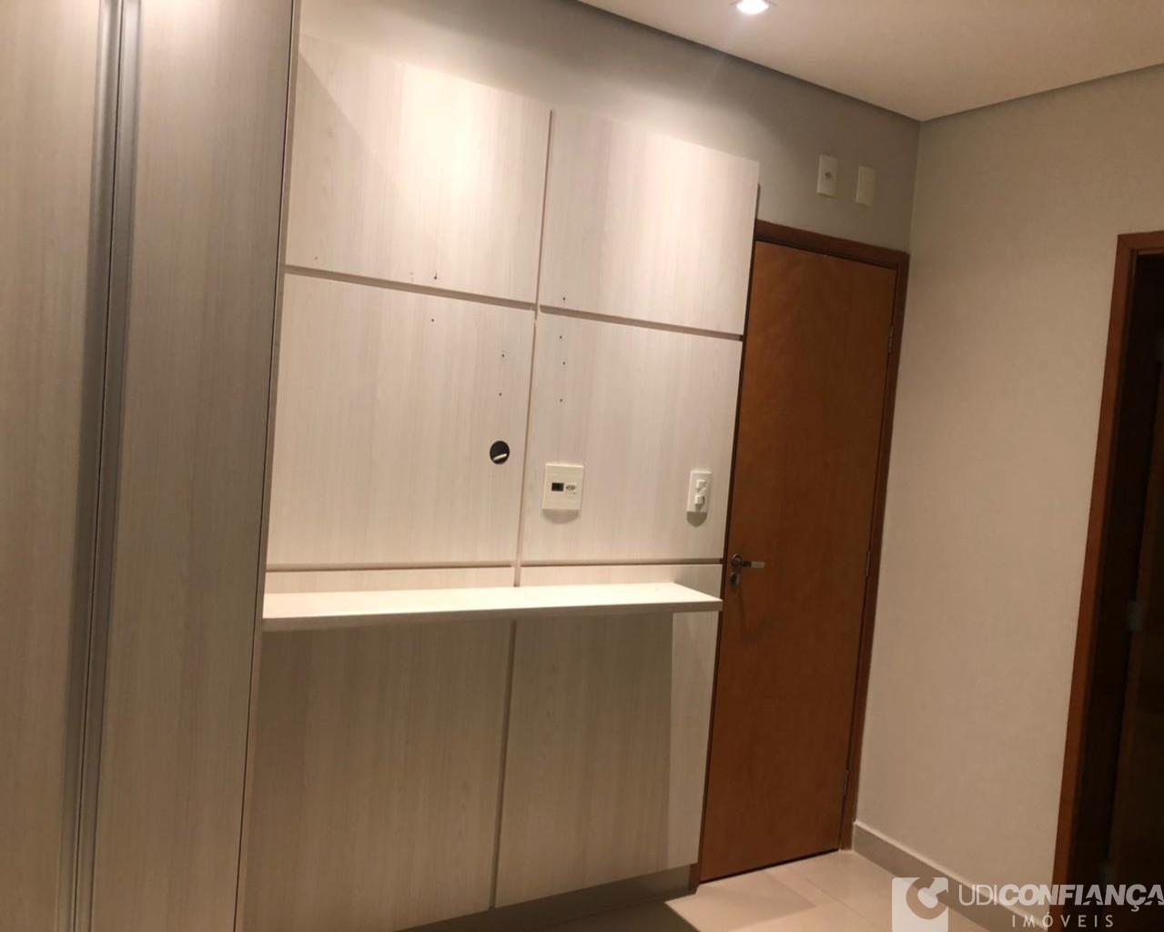 Apartamento à venda com 2 quartos, 55m² - Foto 3