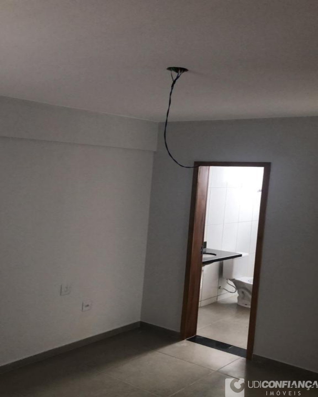 Apartamento à venda com 2 quartos, 60m² - Foto 4