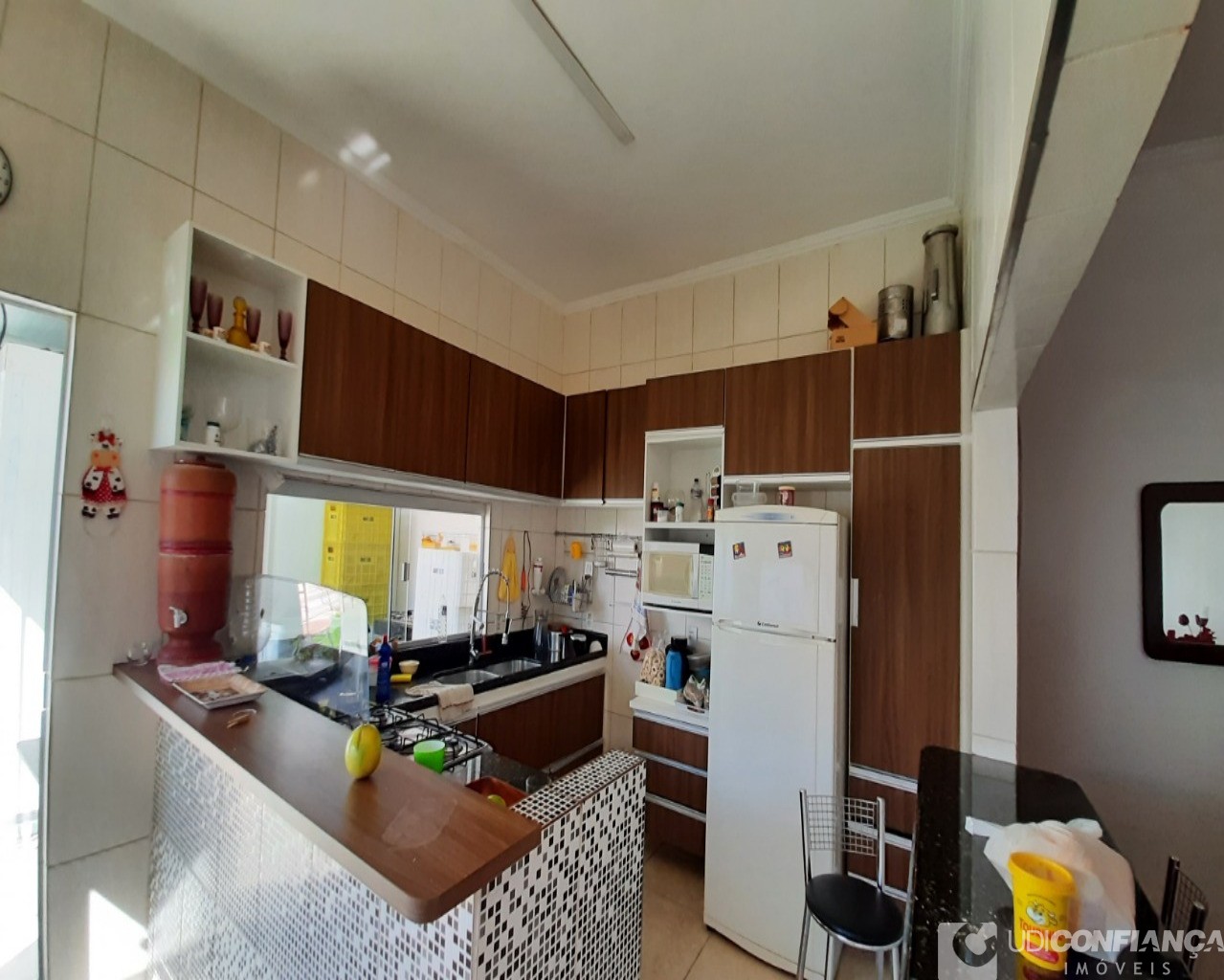 Casa à venda com 3 quartos, 160m² - Foto 4