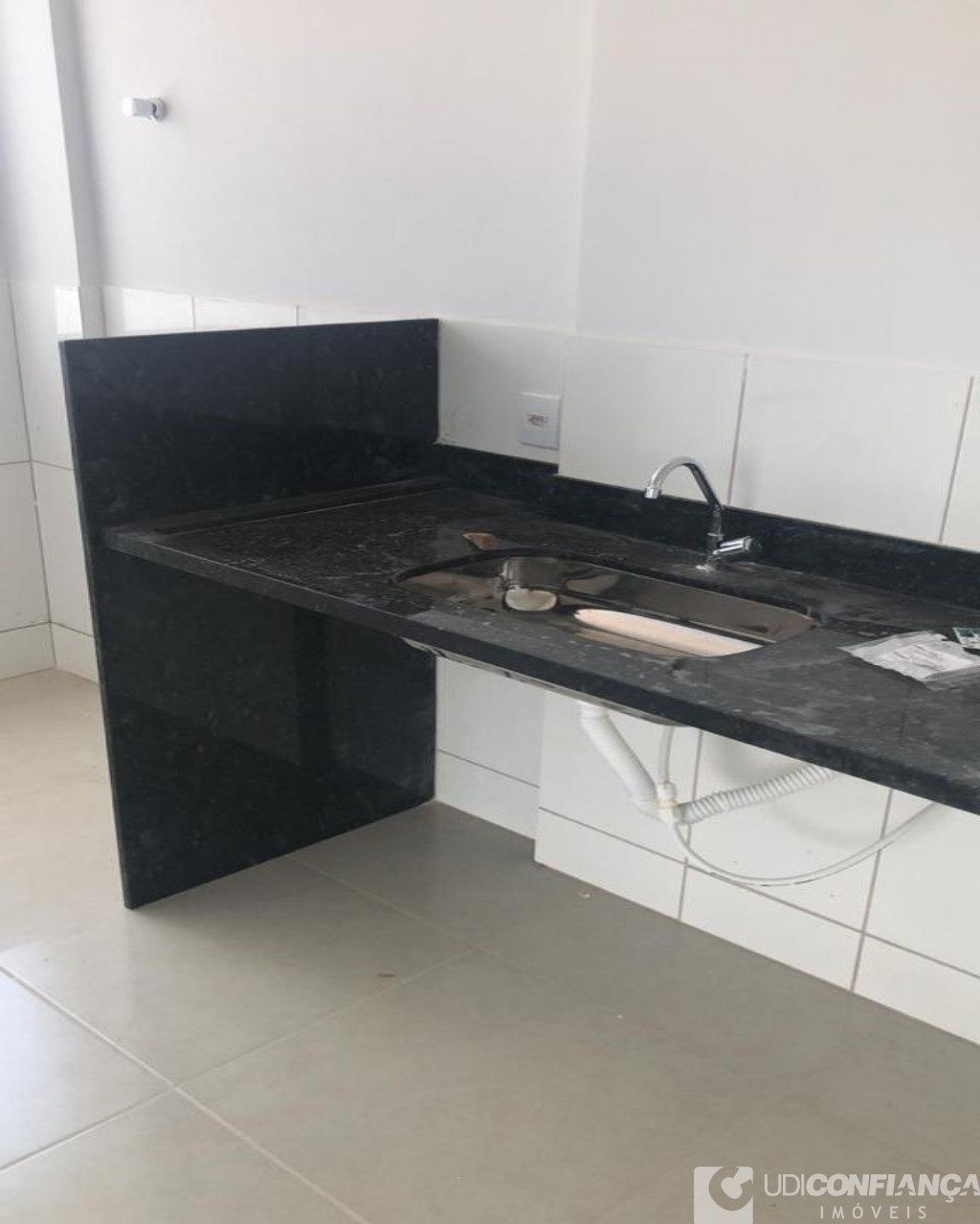 Apartamento à venda com 2 quartos, 60m² - Foto 6