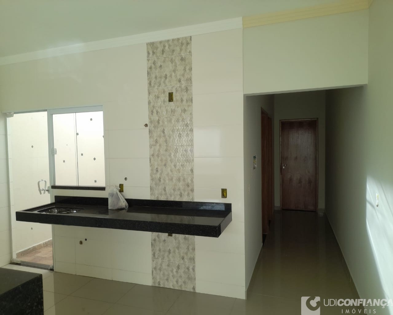 Casa à venda com 2 quartos, 68m² - Foto 6