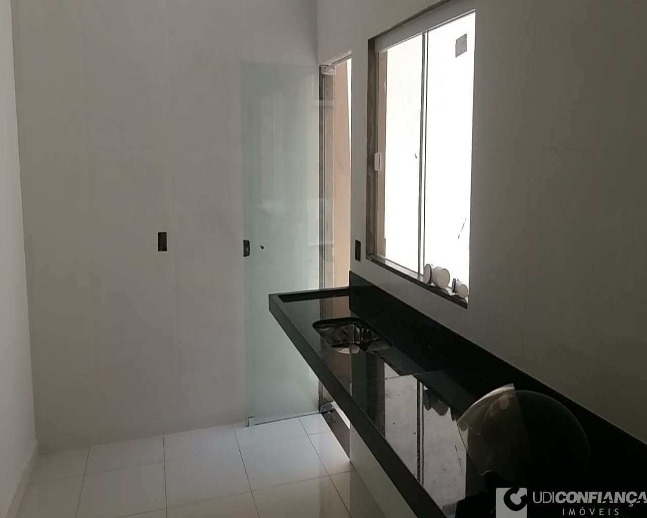 Casa à venda com 2 quartos, 70m² - Foto 15