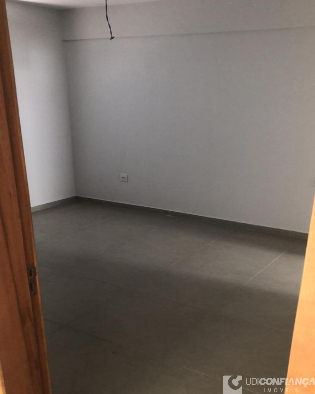 Apartamento à venda com 2 quartos, 60m² - Foto 3