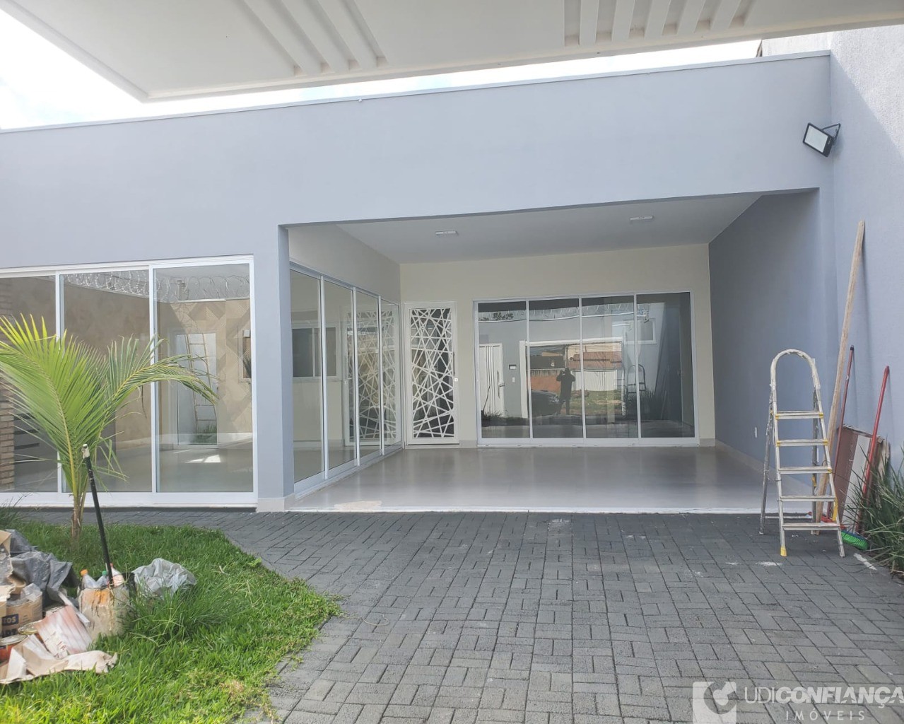 Casa à venda com 3 quartos, 150m² - Foto 2