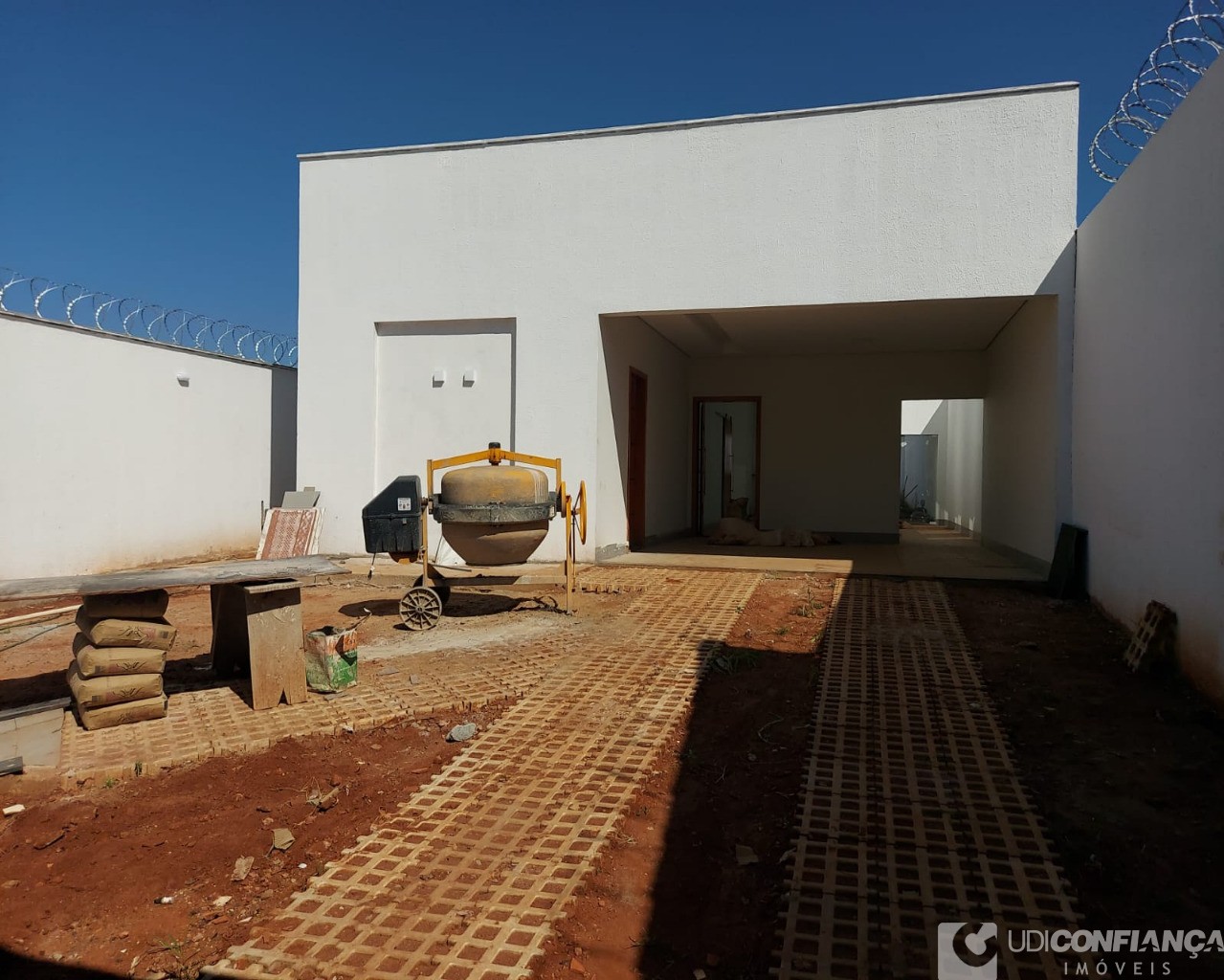 Casa à venda com 3 quartos, 160m² - Foto 7