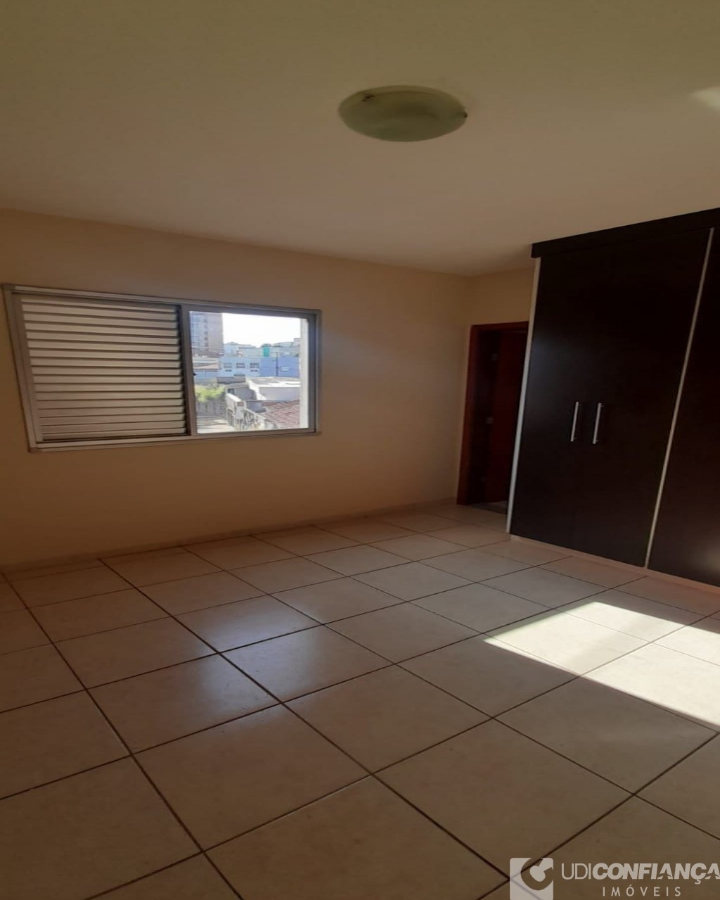 Apartamento à venda com 3 quartos, 106m² - Foto 6