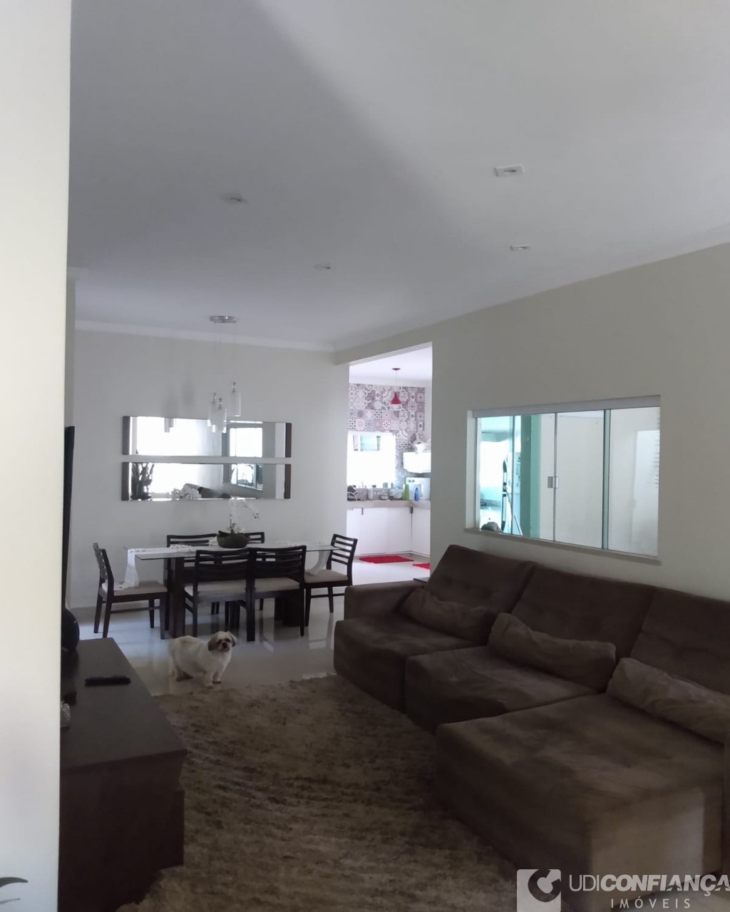 Casa à venda com 3 quartos, 180m² - Foto 3