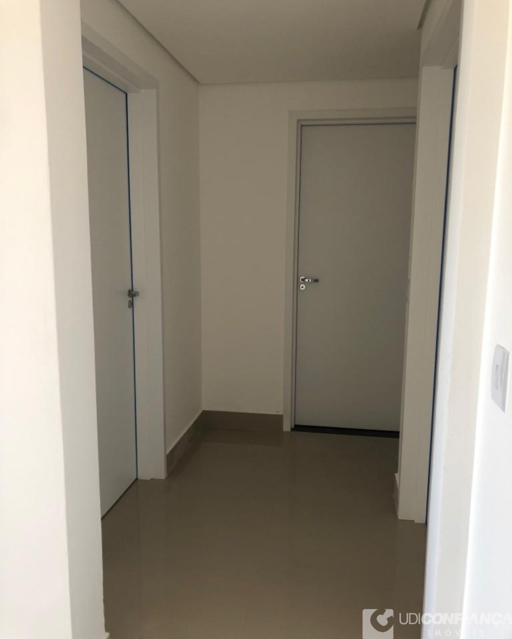 Apartamento à venda com 3 quartos, 90m² - Foto 8