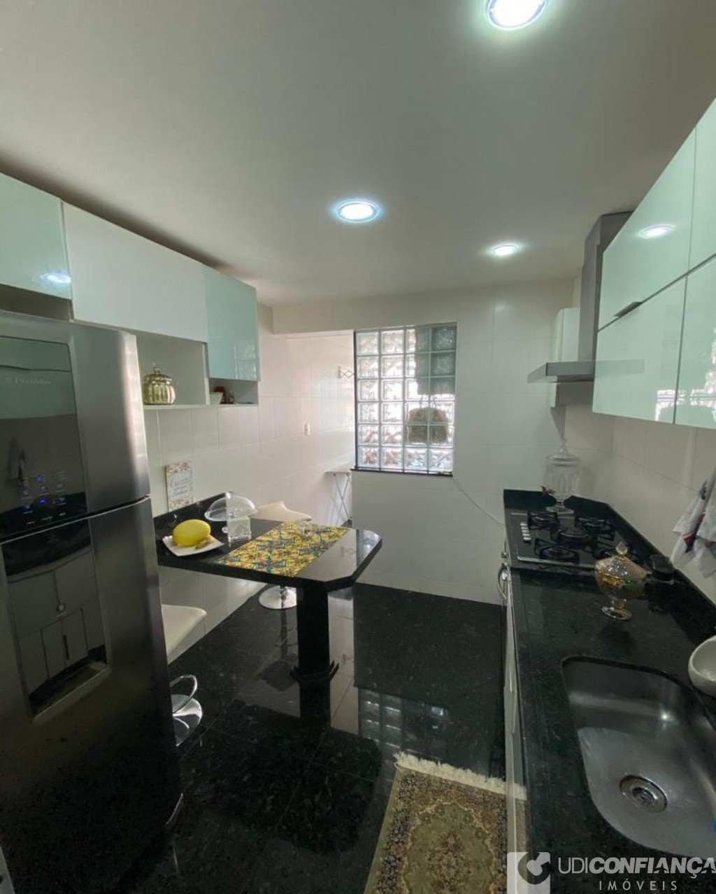 Apartamento à venda com 3 quartos, 100m² - Foto 9