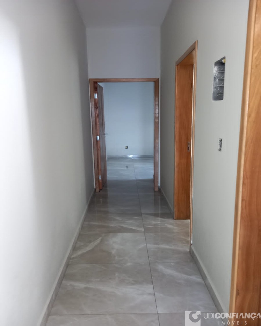 Casa à venda com 2 quartos, 50m² - Foto 19