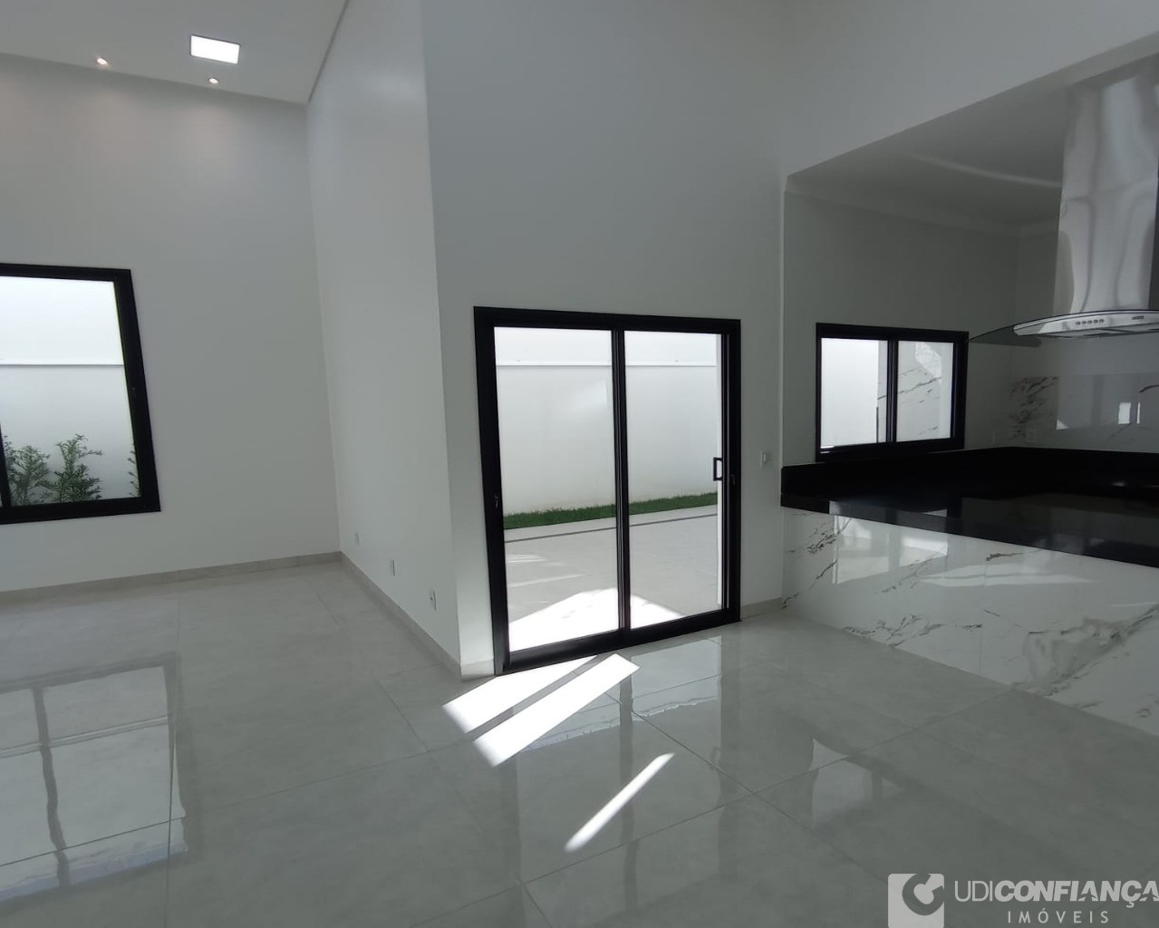 Casa à venda com 3 quartos, 162m² - Foto 10