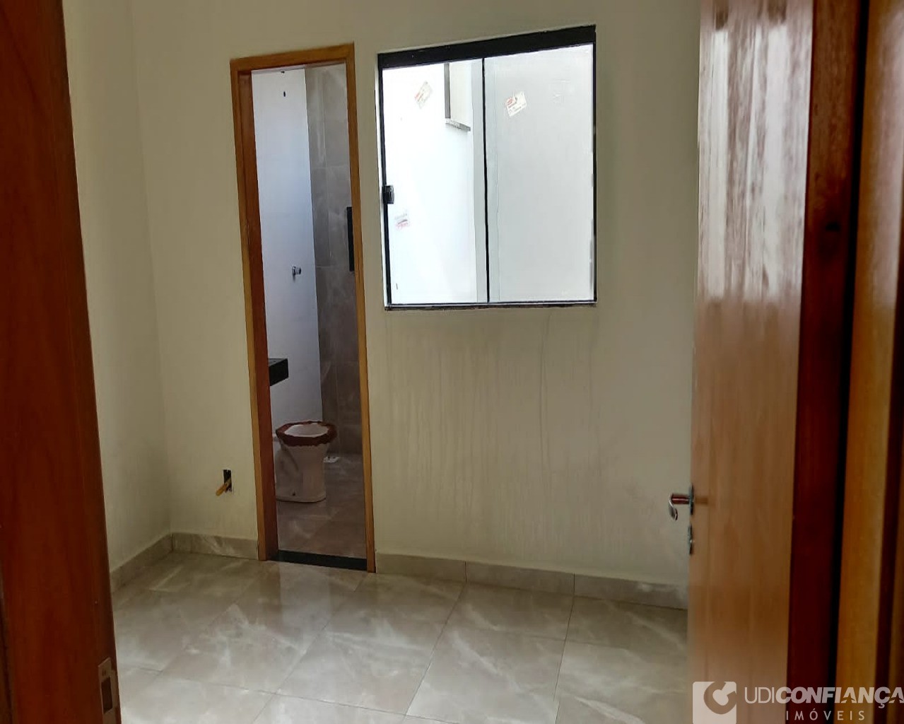 Casa à venda com 2 quartos, 50m² - Foto 13