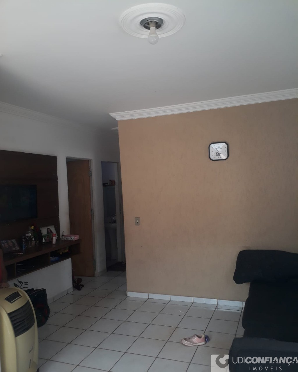 Casa à venda com 3 quartos, 68m² - Foto 4